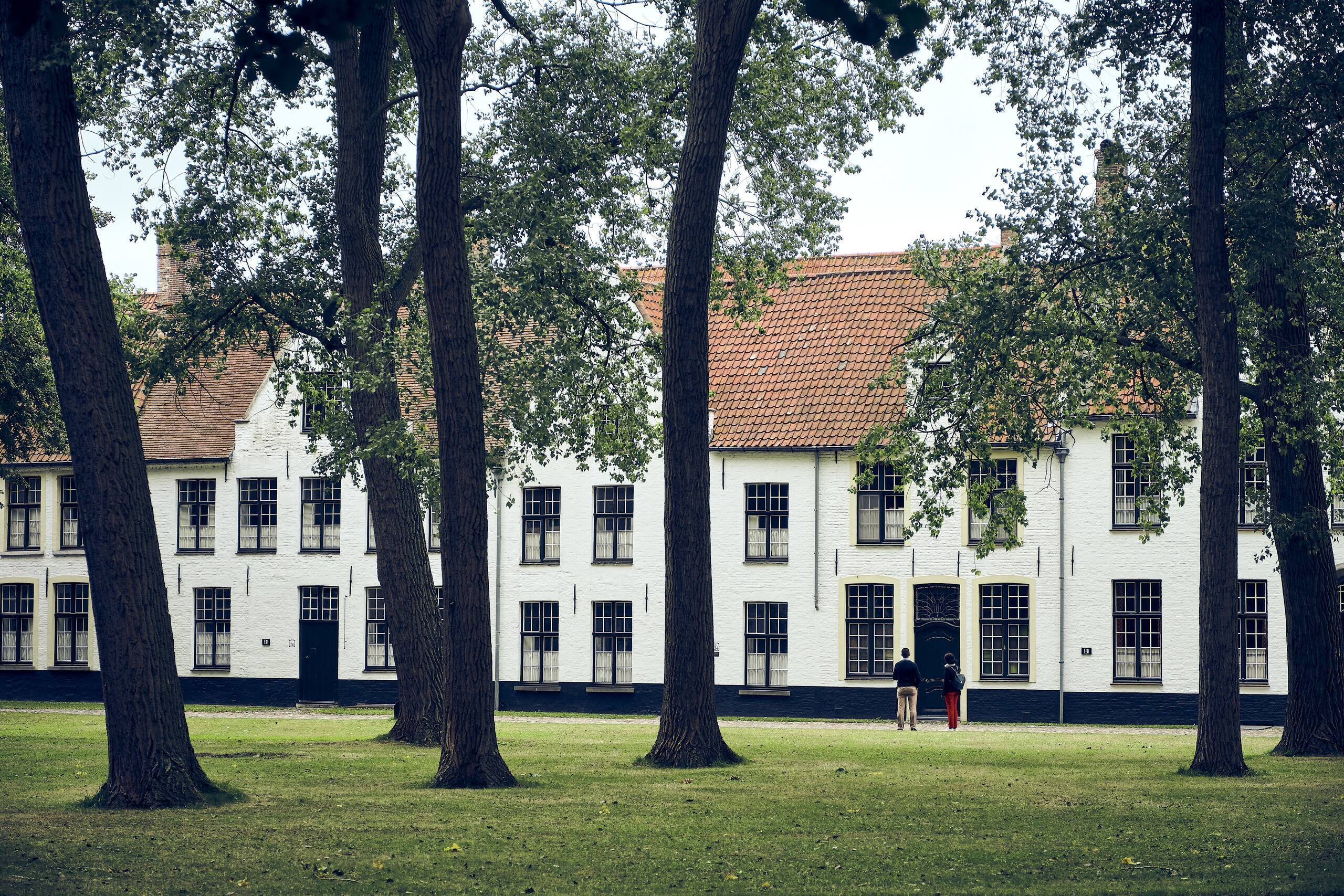 Теплый визуальный фон блока персональной работы